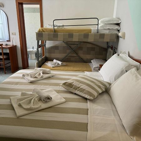 Hotel Villa Caterina Rimini Kültér fotó