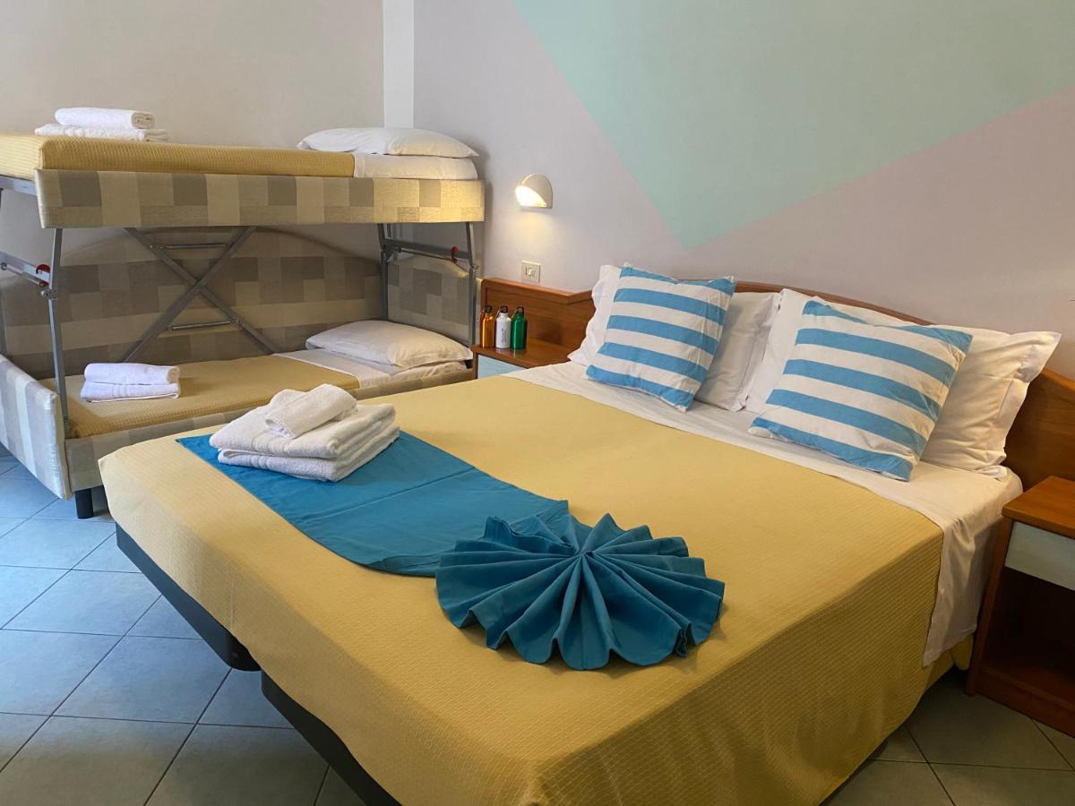 Hotel Villa Caterina Rimini Kültér fotó