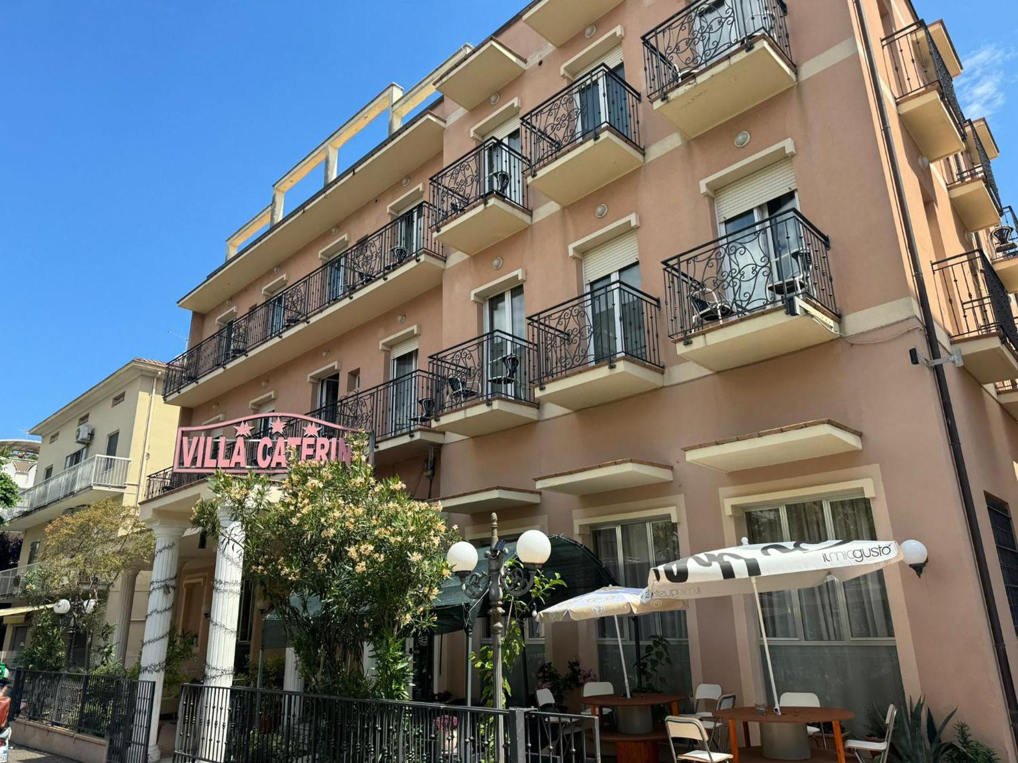 Hotel Villa Caterina Rimini Kültér fotó