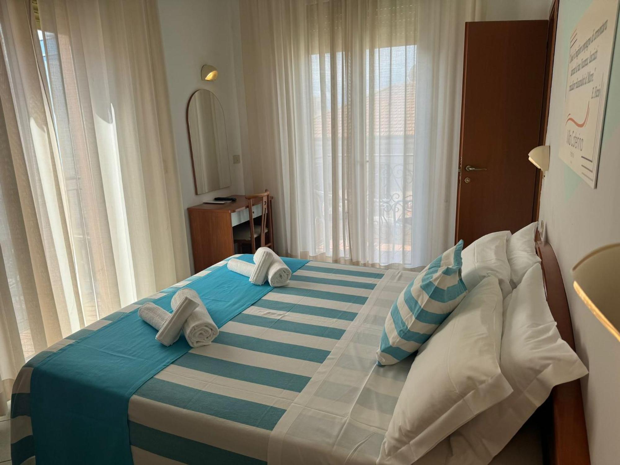 Hotel Villa Caterina Rimini Kültér fotó