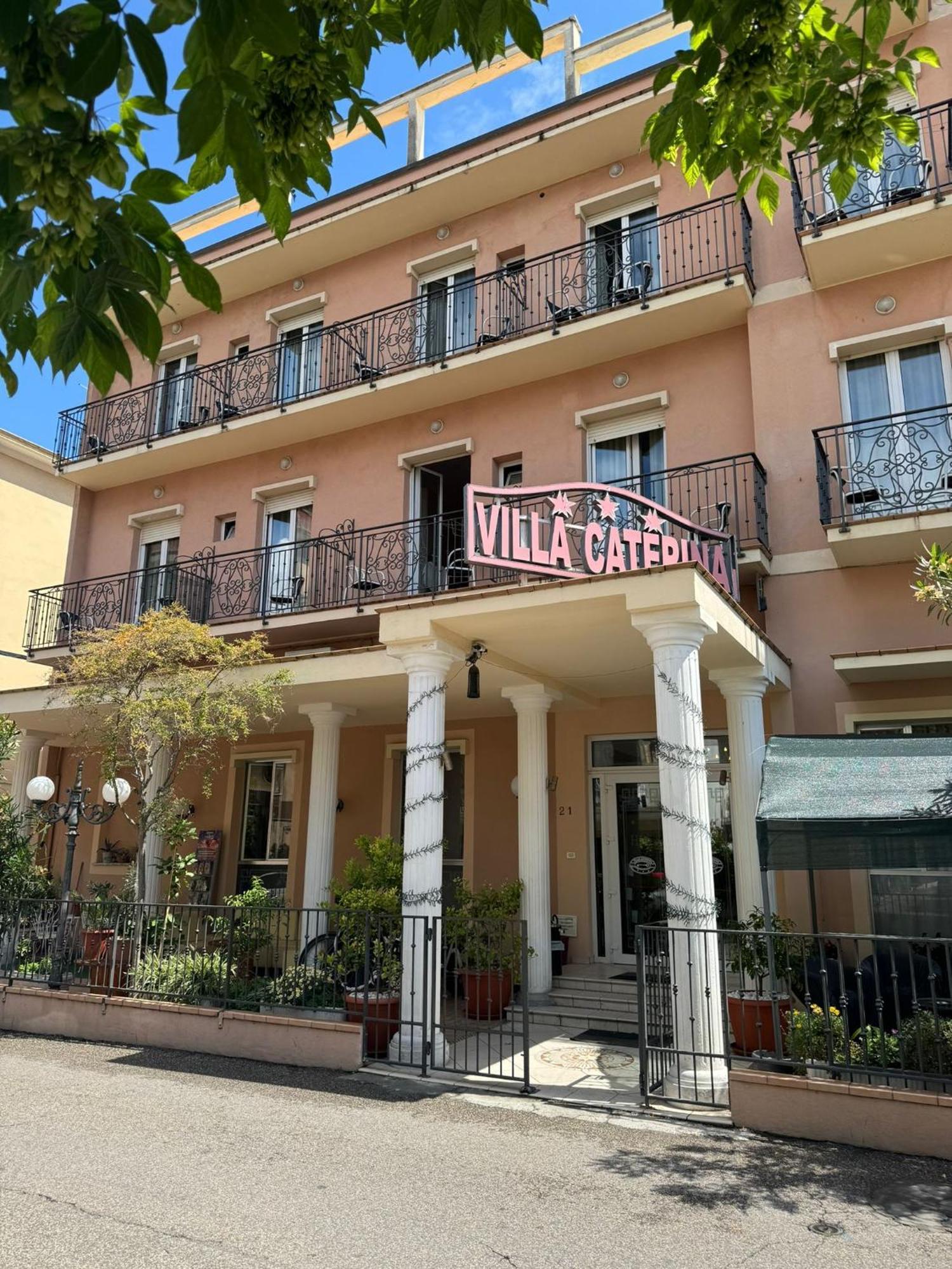Hotel Villa Caterina Rimini Kültér fotó